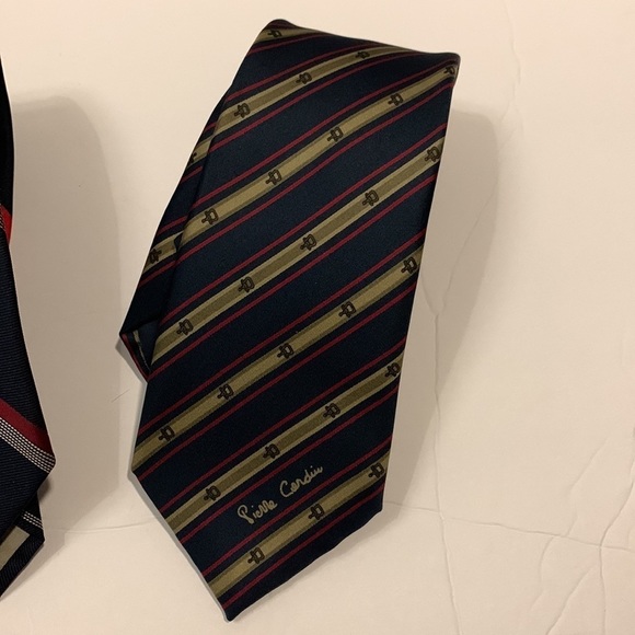 𝅺PIERRE Cardin Vintage Silk Ties- 2 for sale - Picture 3 of 10